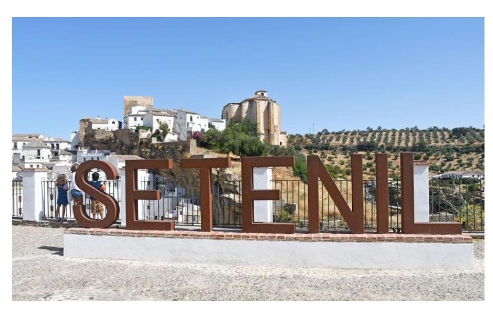 Setenil De Las BodegasLa Medina Bajaアパートメント エクステリア 写真