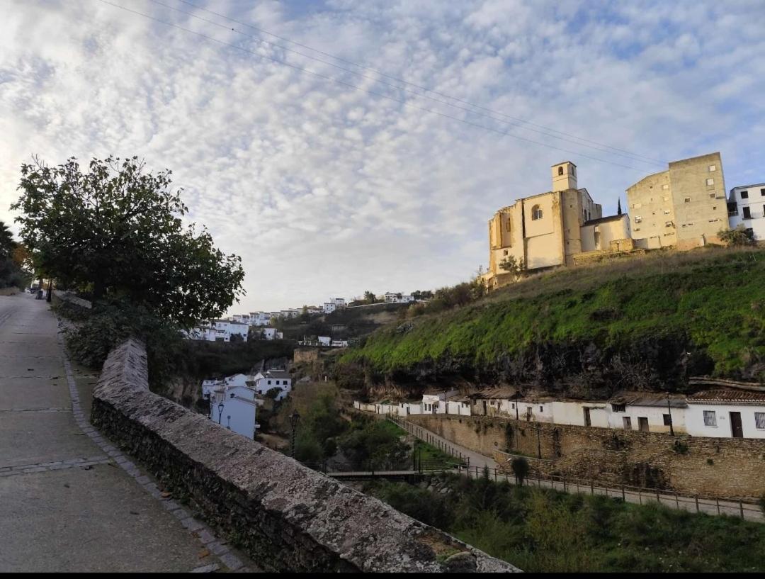 Setenil De Las BodegasLa Medina Bajaアパートメント エクステリア 写真